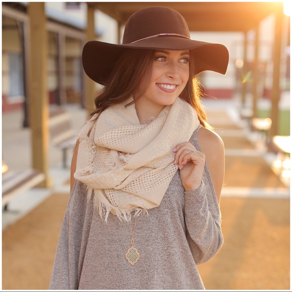 Infinity Raine Accessories - ✨LAST ONE✨ Cream Slouchy Fringe Infinity Scarf
